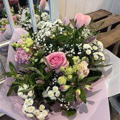 Valentines I 'Romantica' Mixed Bouquet