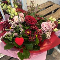 Valentines H 'Valentina' Mixed Bouquet